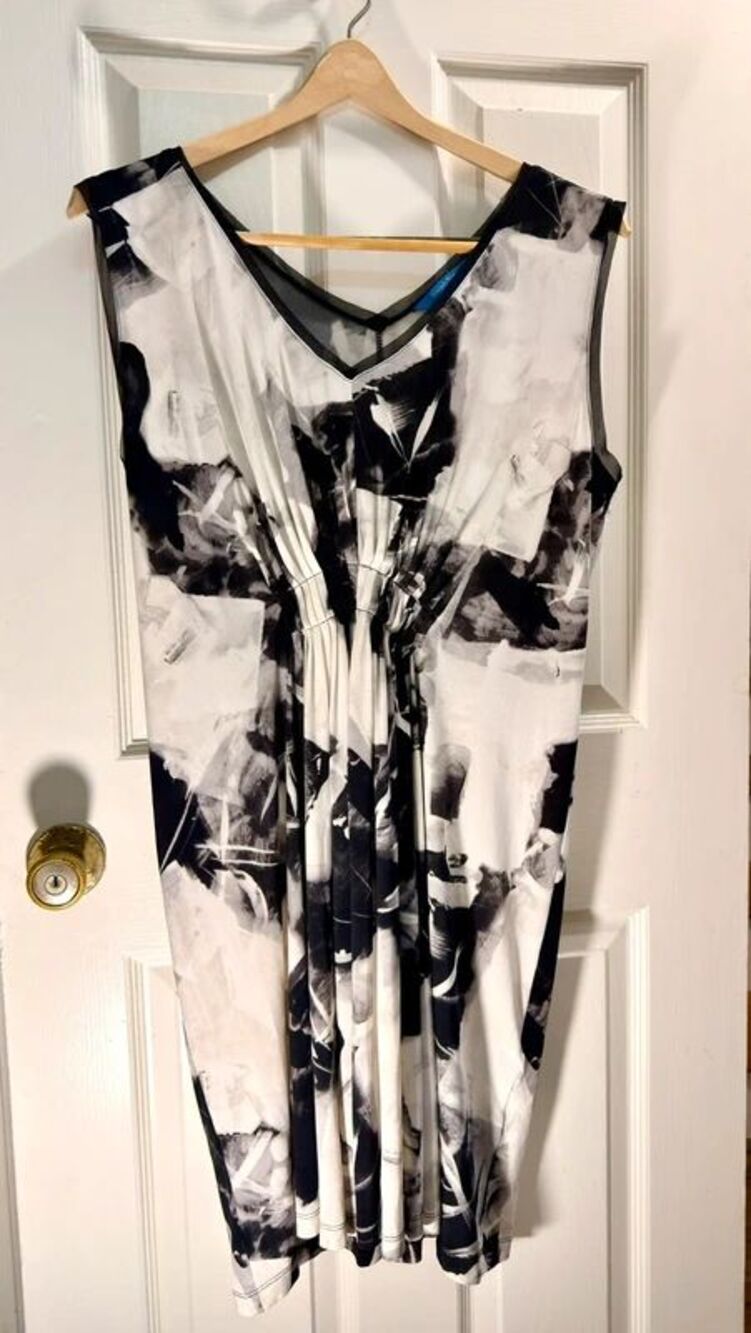 Simply Vera Vera Wang Black and White Abstract Midi Dress Size Large